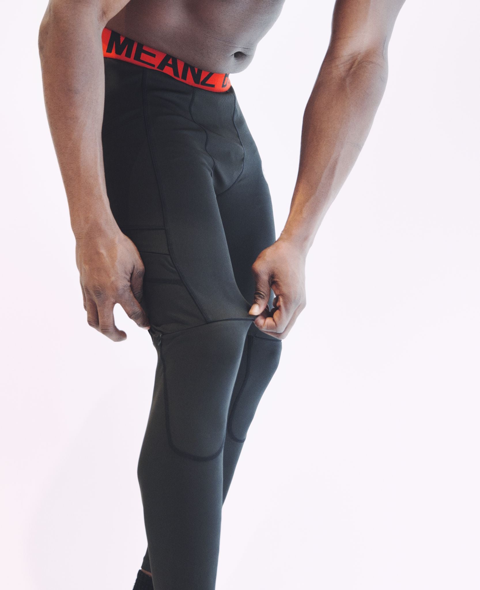 Men's Comfortable Leggings with Insertable Knee Pads and Invisible